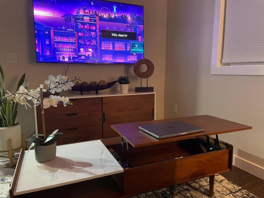 Shares Courtyard Luxury Apt - New! روكليدج المظهر الخارجي الصورة